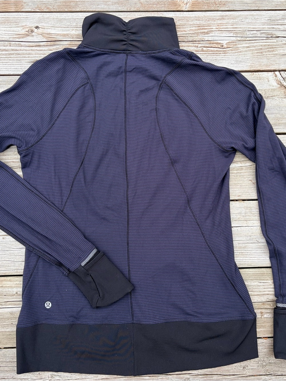 lululemon Women’s quarter-zip long sleeve top Navy stripe